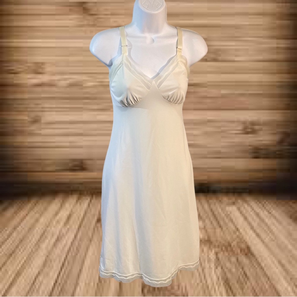 Vintage Lorraine Off White Slip Women 34 Full Length Adjustable Straps